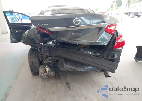 2017 Nissan Altima 2.5 S z USA, uszkodzony, nr VIN 1N4AL3AP3HC474792